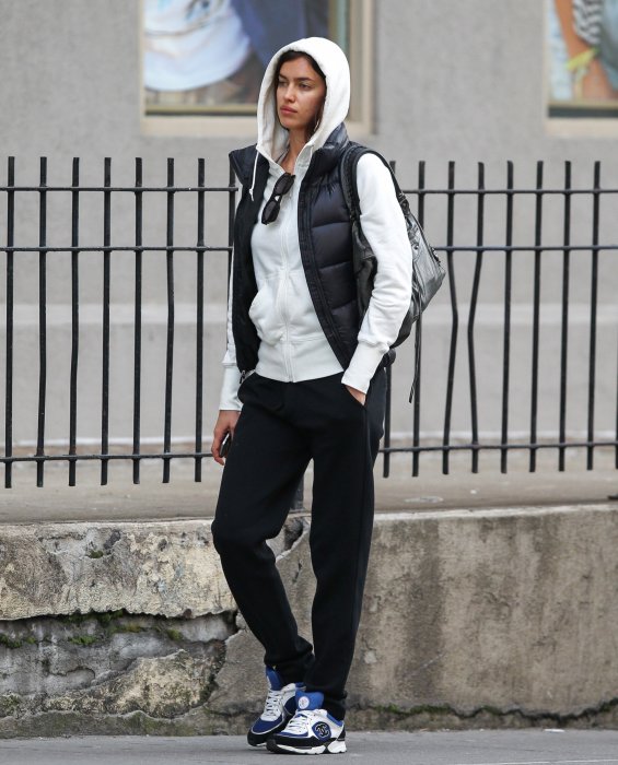 Irina Shayk : le confort avant tout ! Irina Shayk : le confort avant tout !
