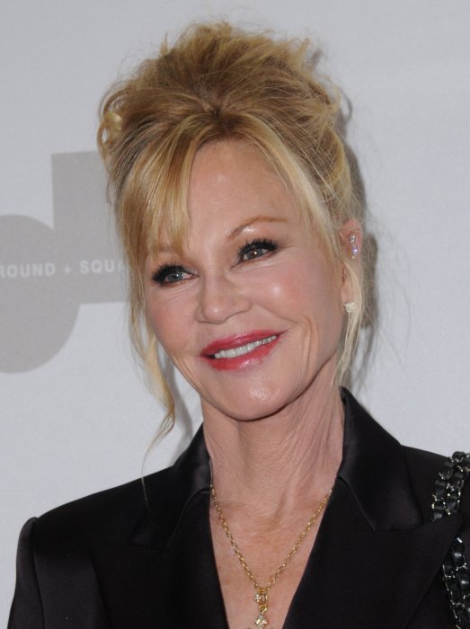 Melanie Griffith se confie sur les ravages de la chirurgie esthétique Melanie Griffith se confie sur les ravages de la chirurgie esthétique