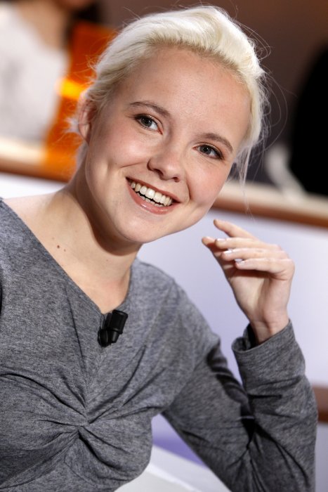 Cécile Coulon pour "Une bête au paradis" (L'iconoclaste) Cécile Coulon pour "Une bête au paradis" (L'iconoclaste)