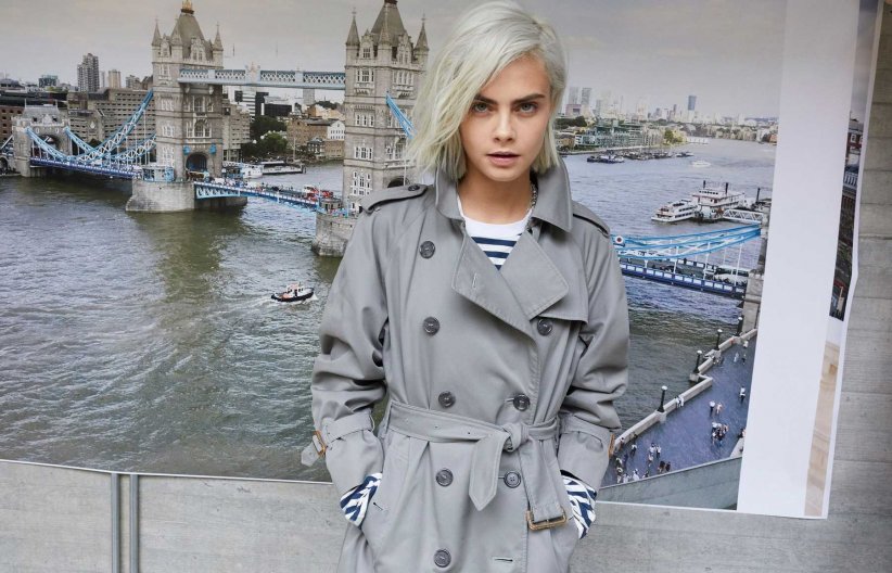 Cara Delevingne s'est fiancée à Ashley Benson Cara Delevingne s'est fiancée à Ashley Benson