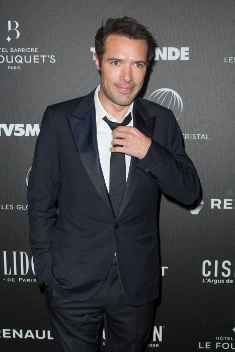Nicolas Bedos, escorté après une soirée un peu arrosée Nicolas Bedos, escorté après une soirée un peu arrosée