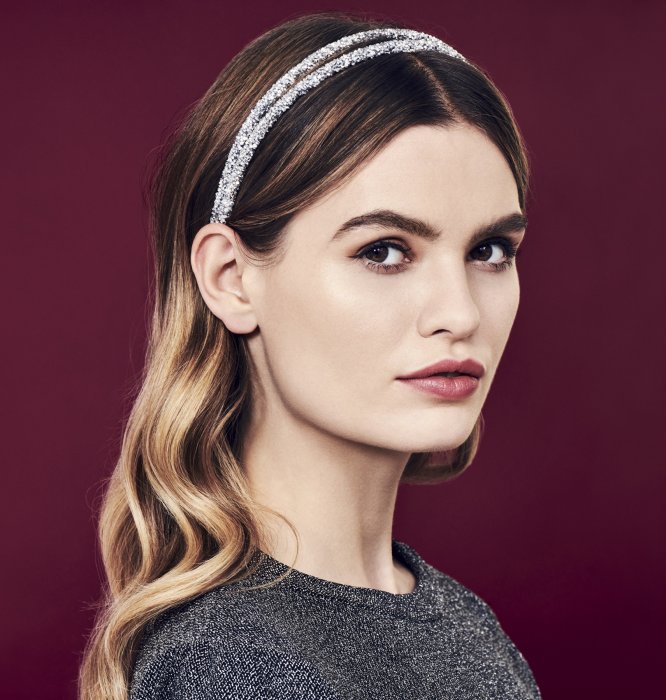 Un accessoire pour cheveux Un accessoire pour cheveux