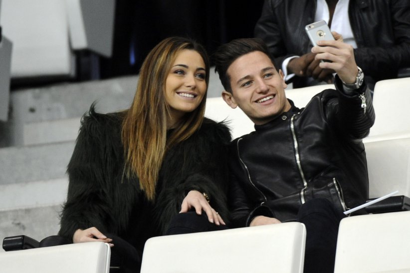 Charlotte Pirroni : accouchement prévu en février Charlotte Pirroni : accouchement prévu en février
