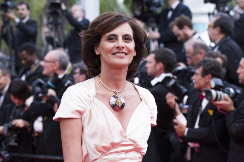 Inès de la Fressange : des ventes caritatives Inès de la Fressange : des ventes caritatives