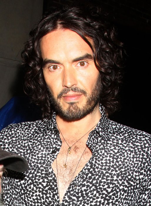 Russell Brand aurait eu plus de 1 000 conquêtes Russell Brand aurait eu plus de 1 000 conquêtes