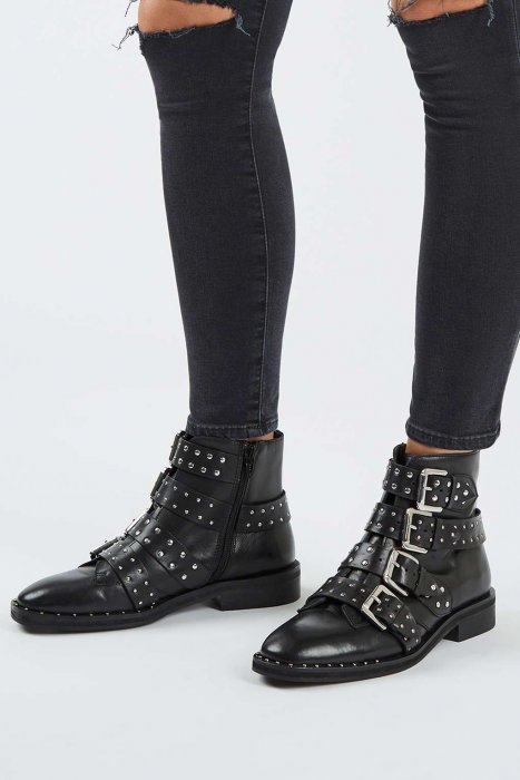 Les boots cloutées : incontournables Les boots cloutées : incontournables