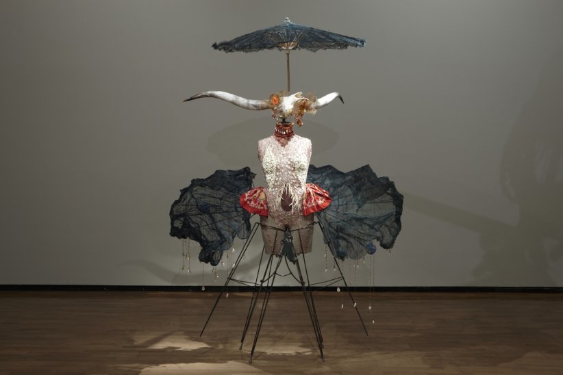 'Sous le fil, L'art tissu dans les collections de Daniel Cordier et des Abattoirs" aux Abattoirs de Toulouse 'Sous le fil, L'art tissu dans les collections de Daniel Cordier et des Abattoirs" aux Abattoirs de Toulouse