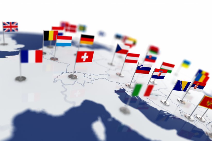 De 4 à 24 langues officielles De 4 à 24 langues officielles