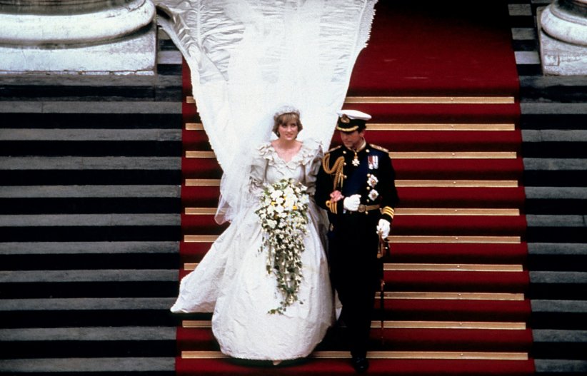 Lady Diana et le prince Charles : 30 millions de livres Lady Diana et le prince Charles : 30 millions de livres