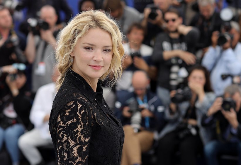 Virginie Efira : ce livre qu'elle a lu jusqu'à l'usure Virginie Efira : ce livre qu'elle a lu jusqu'à l'usure