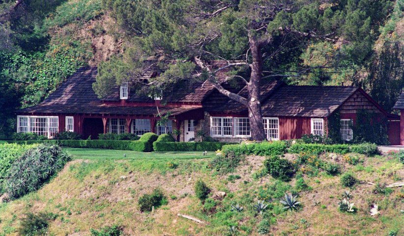 La maison de Cielo Drive célèbre pour le meurtre de Sharon Tate, à Los Angeles La maison de Cielo Drive célèbre pour le meurtre de Sharon Tate, à Los Angeles
