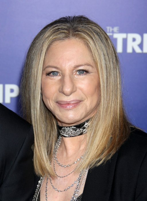Barbra Streisand : Donald Trump lui ferait prendre du poids Barbra Streisand : Donald Trump lui ferait prendre du poids