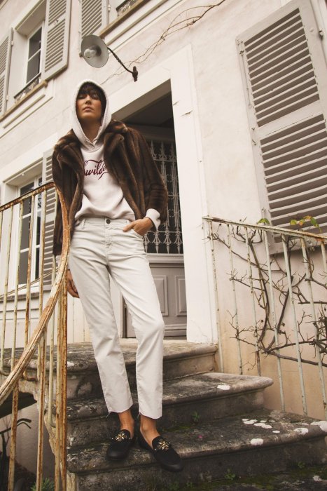 Le pantalon blanc Le pantalon blanc