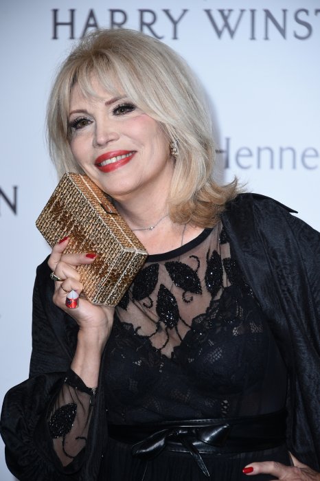 Elle se fait payer pour passer à la télé Elle se fait payer pour passer à la télé
