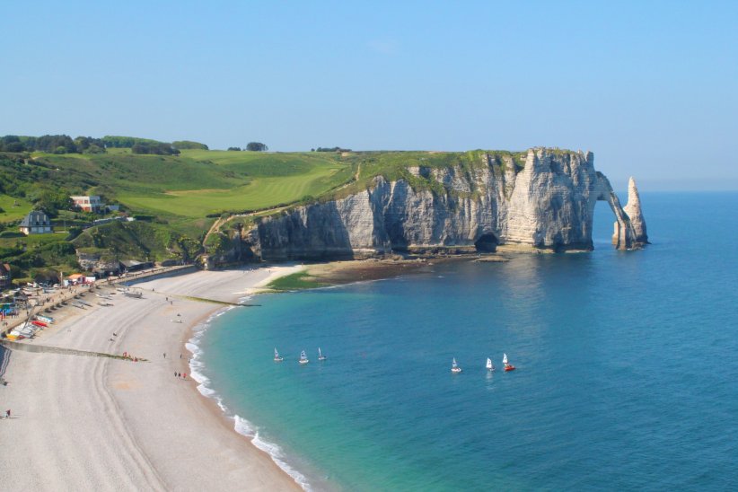 Les falaises d'Étretat Les falaises d'Étretat