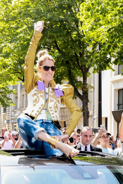 Céline Dion poursuit sa conquête du monde de la mode Céline Dion poursuit sa conquête du monde de la mode
