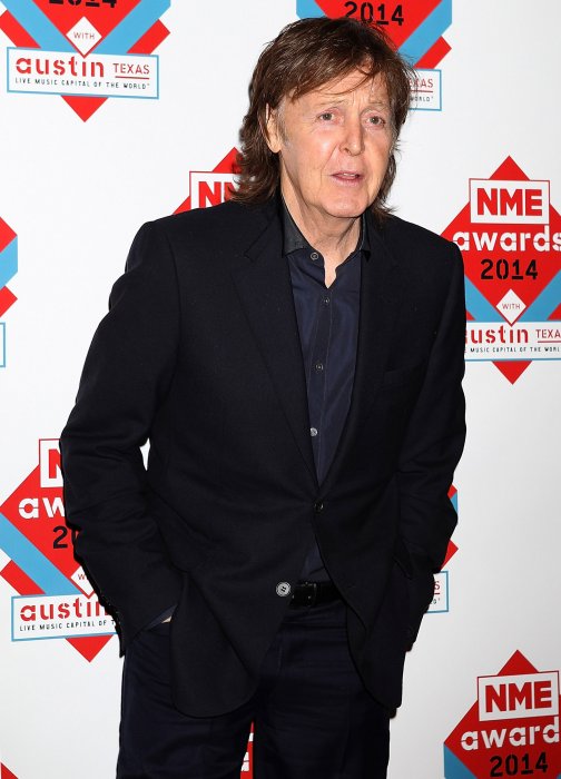 Paul McCartney : le jour où John Lennon est revenu d'entre les morts Paul McCartney : le jour où John Lennon est revenu d'entre les morts