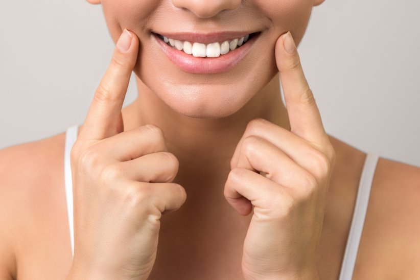 Le fluor renforce et protège l'émail des dents Le fluor renforce et protège l'émail des dents