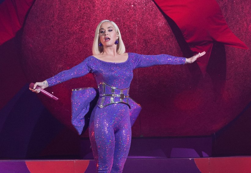 Katy Perry : plus d'épilation pour gagner du temps Katy Perry : plus d'épilation pour gagner du temps
