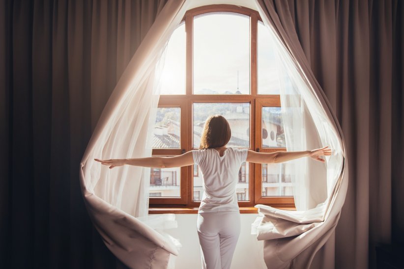 Laisser entrer la lumière et garder la chaleur dans la chambre Laisser entrer la lumière et garder la chaleur dans la chambre