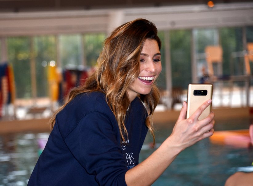 Laury Thilleman : la paix intérieure grâce à la méditation Laury Thilleman : la paix intérieure grâce à la méditation