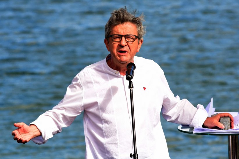 Jean-Luc Mélenchon, pas tenté par le naturisme Jean-Luc Mélenchon, pas tenté par le naturisme