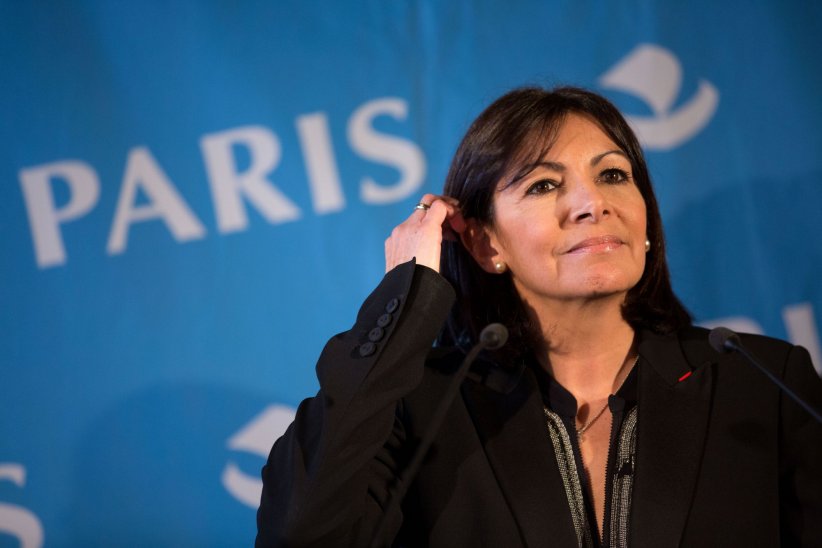 Anne Hidalgo veut ouvrir un camp humanitaire à Paris Anne Hidalgo veut ouvrir un camp humanitaire à Paris
