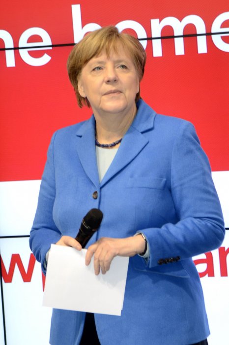 Lourde défaite électorale pour Angela Merkel Lourde défaite électorale pour Angela Merkel
