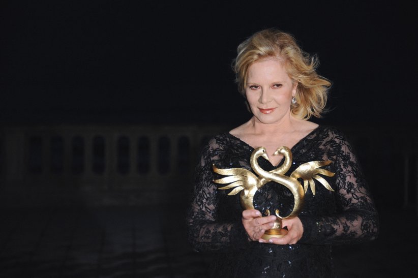 Sylvie Vartan s'est sentie seule Sylvie Vartan s'est sentie seule