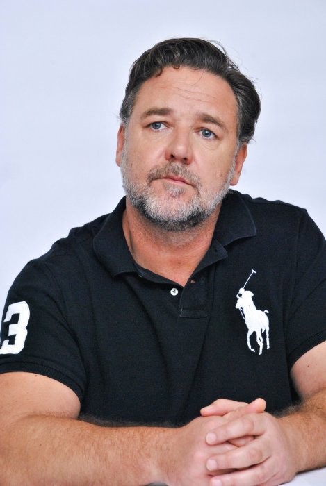 Russell Crowe : entraîné par Tom Cruise dans le giron de la secte Russell Crowe : entraîné par Tom Cruise dans le giron de la secte