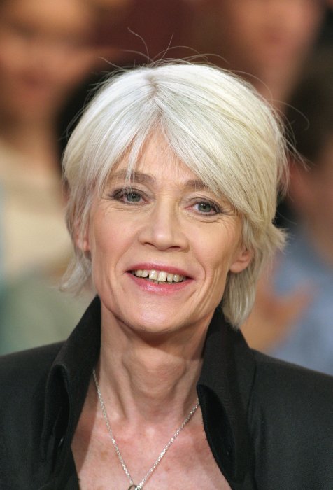 Françoise Hardy et Jacques Dutronc : une histoire d'amour pas comme les autres Françoise Hardy et Jacques Dutronc : une histoire d'amour pas comme les autres