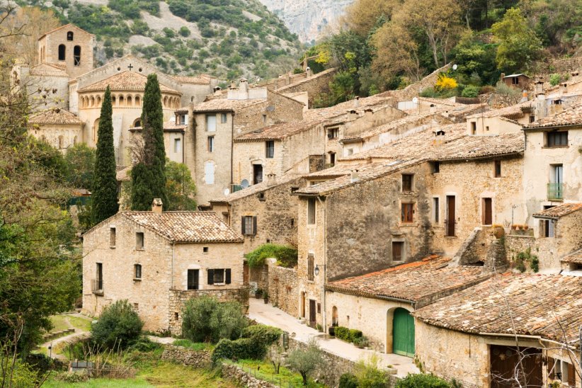 Découvrir la ville médiévale de Saint-Guilhem-le-Désert Découvrir la ville médiévale de Saint-Guilhem-le-Désert