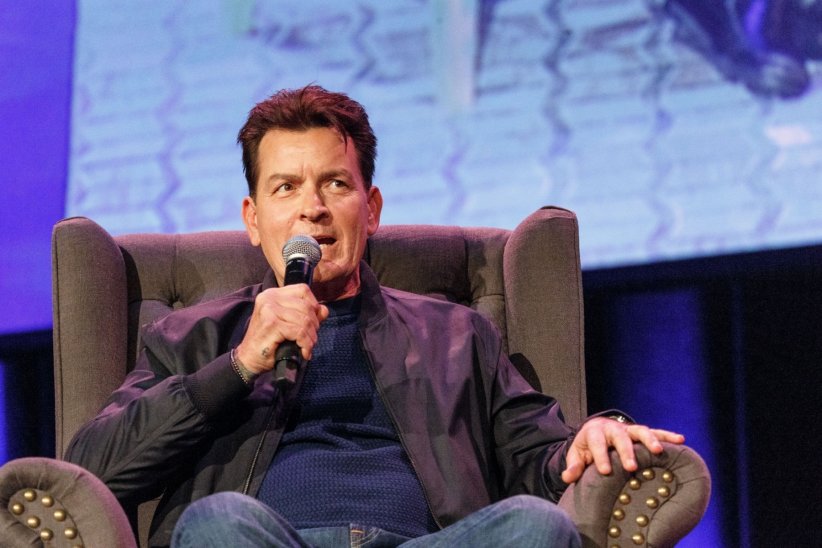 Charlie Sheen : plus d'argent pour ses enfants Charlie Sheen : plus d'argent pour ses enfants