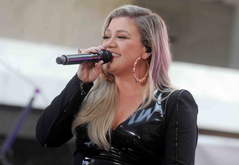 Kelly Clarkson a déclaré devoir vivre "dans une bulle" Kelly Clarkson a déclaré devoir vivre "dans une bulle"