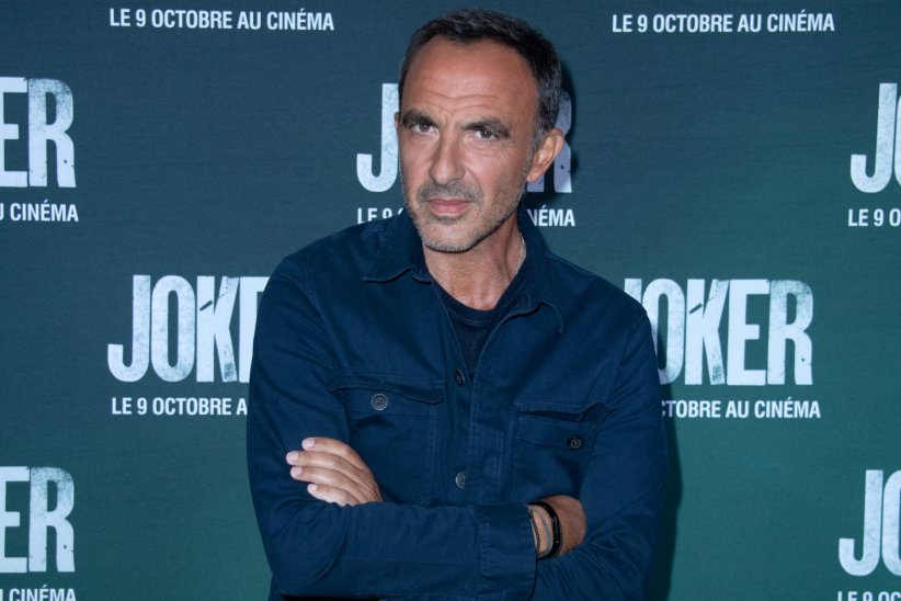 Nikos Aliagas : polyglotte et diplômé ! Nikos Aliagas : polyglotte et diplômé !