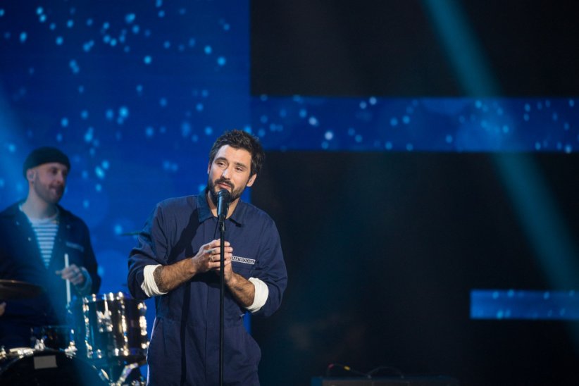 Jérémy Frérot, impliqué dans sa vie de papa Jérémy Frérot, impliqué dans sa vie de papa