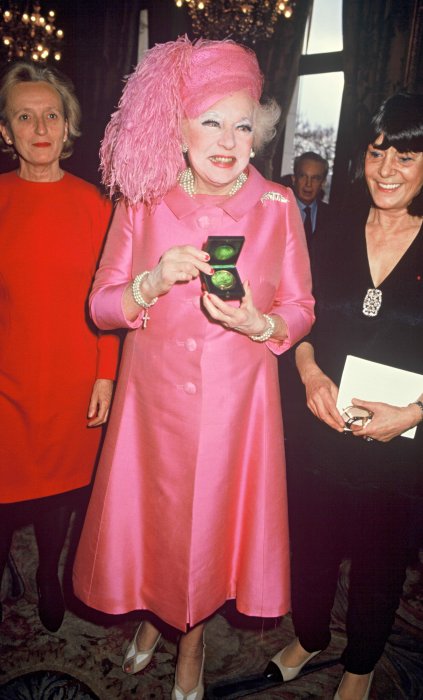 Barbara Cartland : La vie en rose Barbara Cartland : La vie en rose