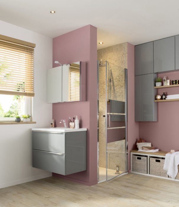 Une salle de bains deux en un Une salle de bains deux en un