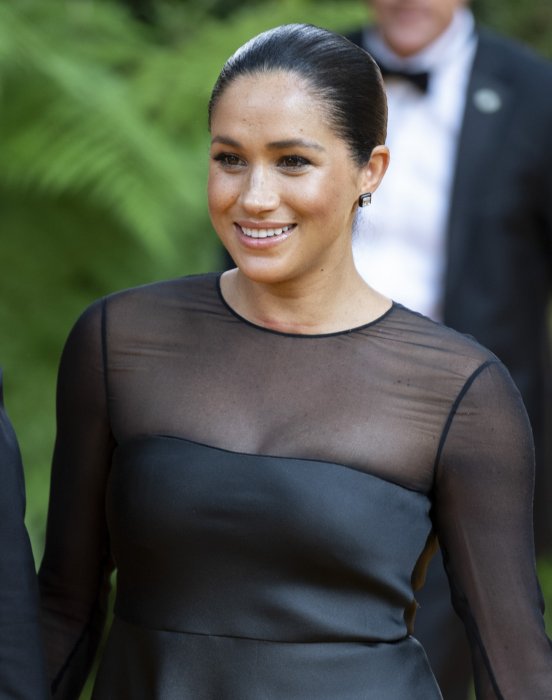 L'astuce anti-boutons de Meghan Markle L'astuce anti-boutons de Meghan Markle