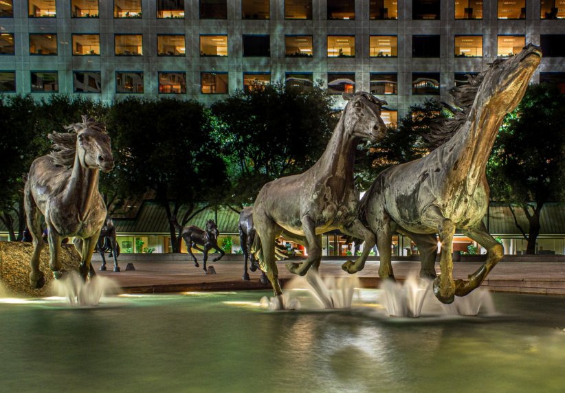 La fontaine aux chevaux, au Texas : plus vraie que nature La fontaine aux chevaux, au Texas : plus vraie que nature