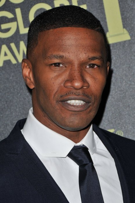 Jamie Foxx brave le feu pour sauver une vie Jamie Foxx brave le feu pour sauver une vie