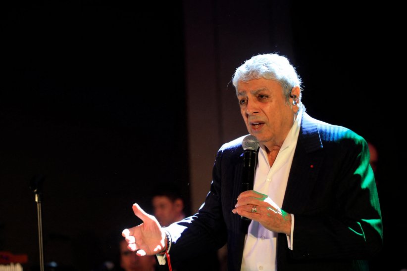 Enrico Macias : interdit de territoire dans son pays natal Enrico Macias : interdit de territoire dans son pays natal