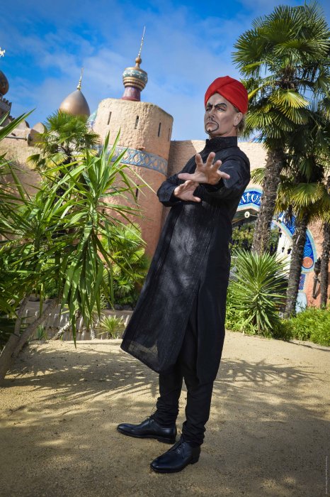 Franck Dubosc endosse le costume de Jafar Franck Dubosc endosse le costume de Jafar