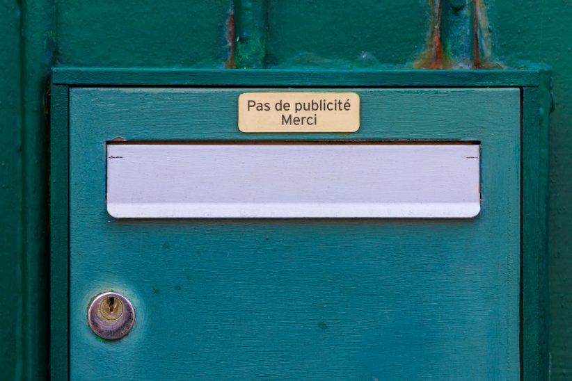 Utiliser l'autocollant Stop pub Utiliser l'autocollant Stop pub