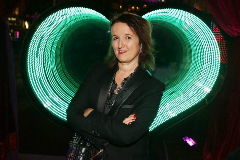 Anne Roumanoff : l'humoriste a fait de très sérieuses études Anne Roumanoff : l'humoriste a fait de très sérieuses études