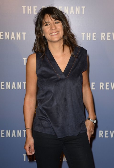 Pour provoquer la chance, c'est sur ses lunettes que compte Estelle Denis Pour provoquer la chance, c'est sur ses lunettes que compte Estelle Denis