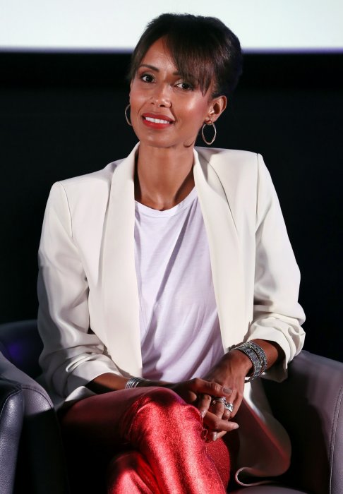 Sonia Rolland, yogi à travers le monde Sonia Rolland, yogi à travers le monde