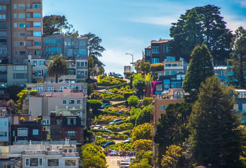 Virevolter tout au long de Lombard Street Virevolter tout au long de Lombard Street