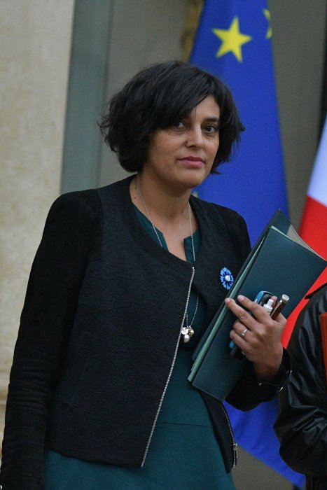 Myriam El Khomri tente de régler le conflit chez i-Télé Myriam El Khomri tente de régler le conflit chez i-Télé