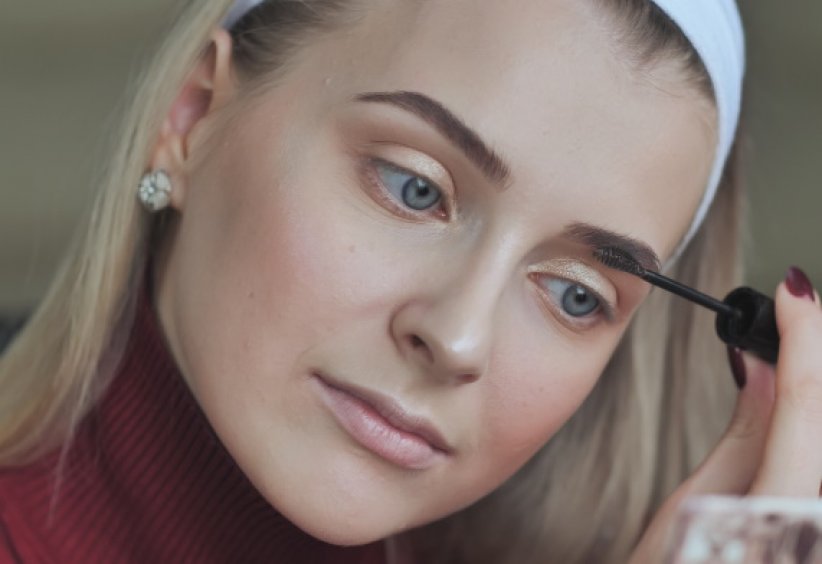 Travaillez vos sourcils Travaillez vos sourcils